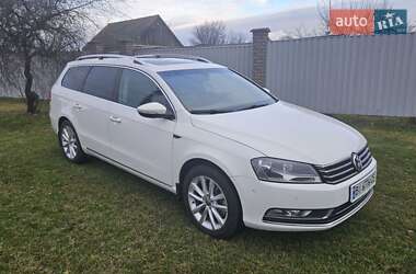 Универсал Volkswagen Passat 2013 в Зенькове