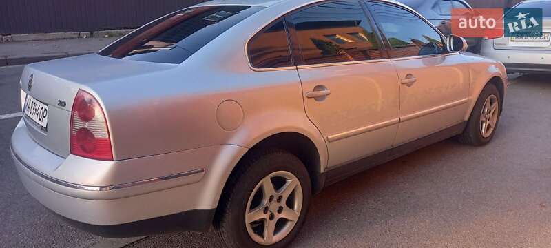 Седан Volkswagen Passat 2004 в Богдановке