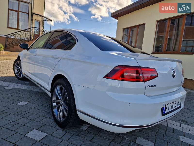 Седан Volkswagen Passat 2016 в Дрогобыче