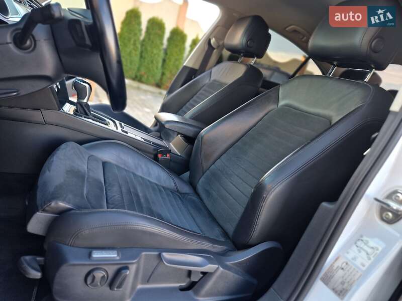 Седан Volkswagen Passat 2016 в Дрогобыче