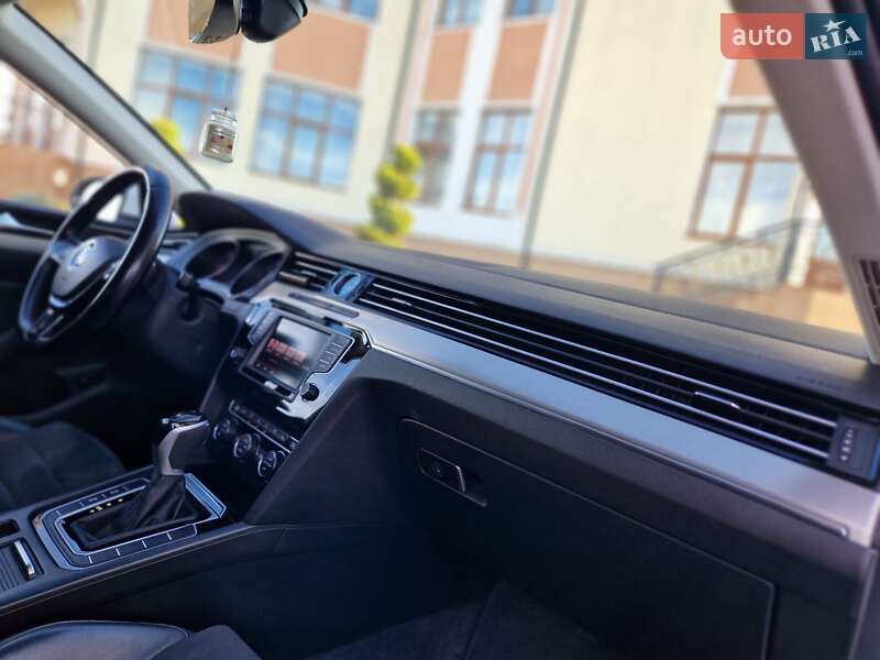 Седан Volkswagen Passat 2016 в Дрогобыче