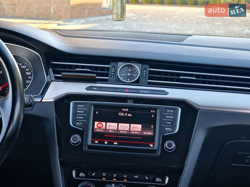 Седан Volkswagen Passat 2016 в Дрогобыче