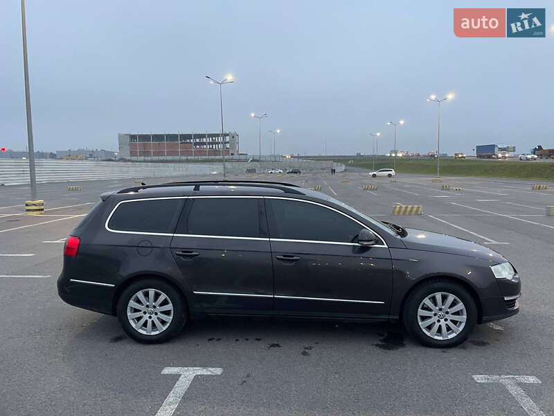 Универсал Volkswagen Passat 2009 в Долине