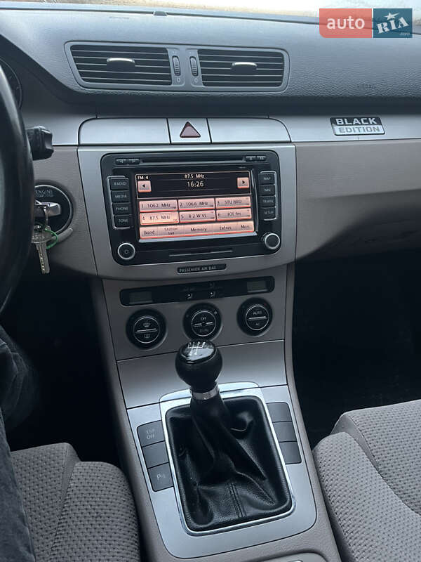 Универсал Volkswagen Passat 2009 в Долине