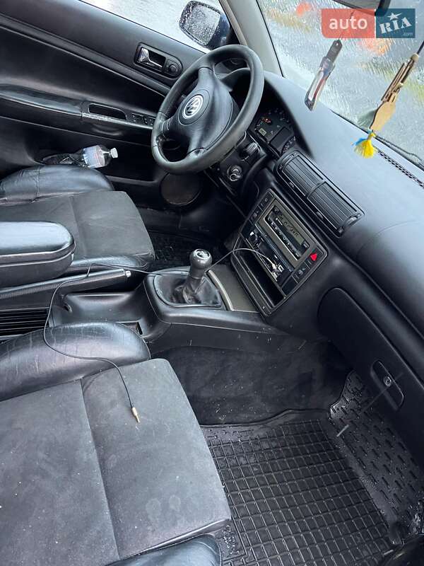 Универсал Volkswagen Passat 1998 в Сколе