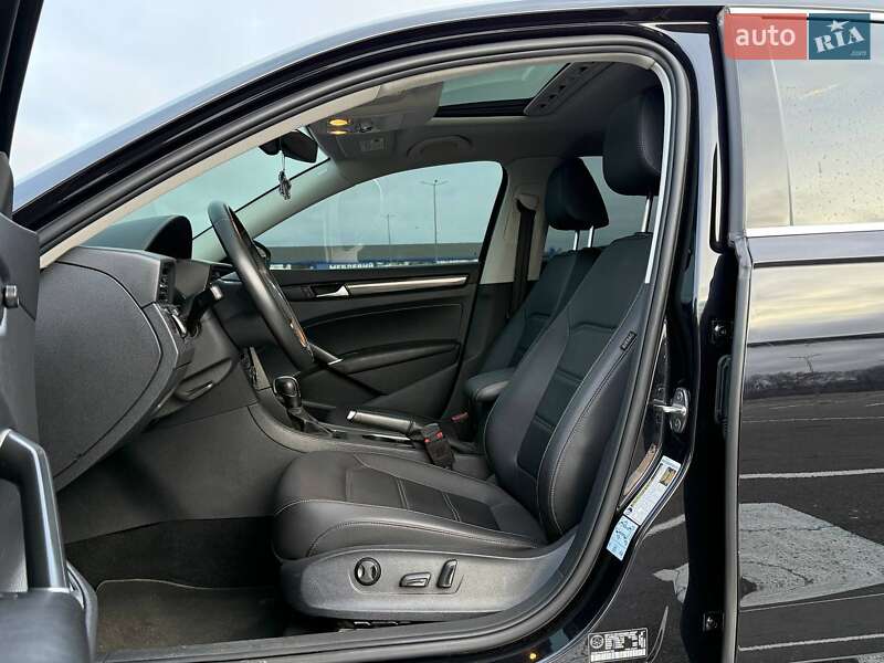 Седан Volkswagen Passat 2021 в Одессе