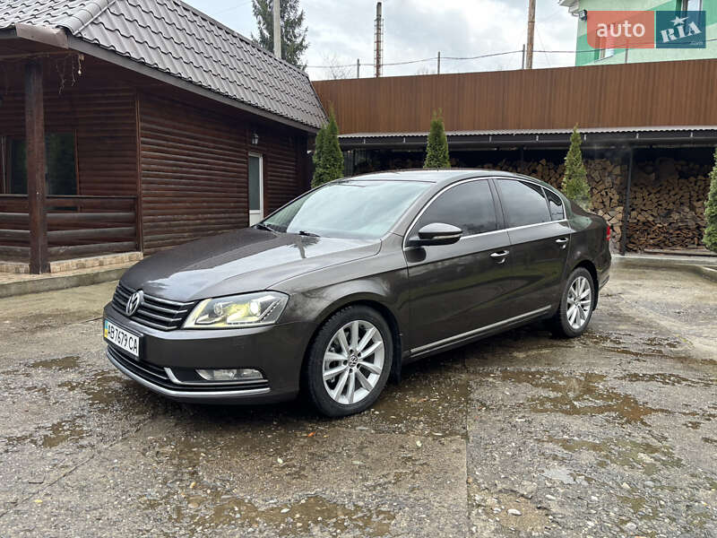Седан Volkswagen Passat 2013 в Солотвине