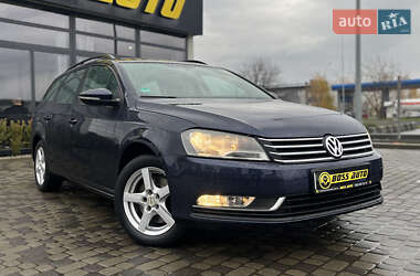 Універсал Volkswagen Passat 2012 в Мукачевому