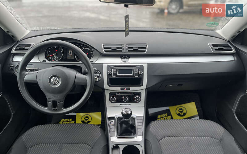 Универсал Volkswagen Passat 2012 в Мукачево