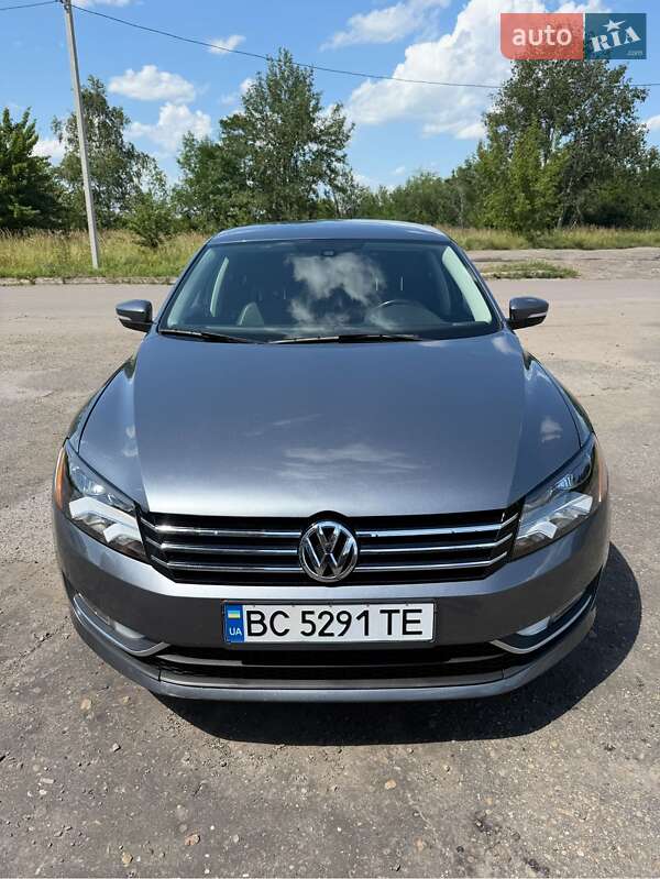 Седан Volkswagen Passat 2015 в Шептицькому
