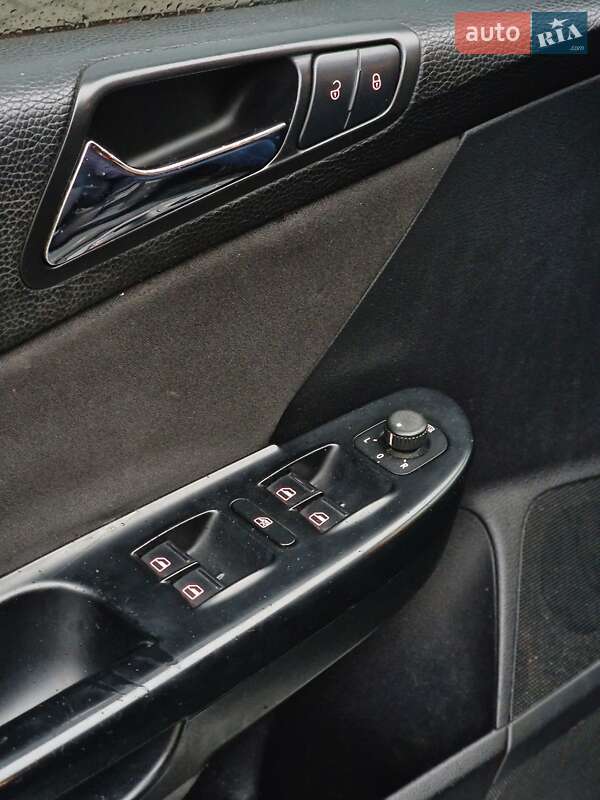 Универсал Volkswagen Passat 2008 в Стрые