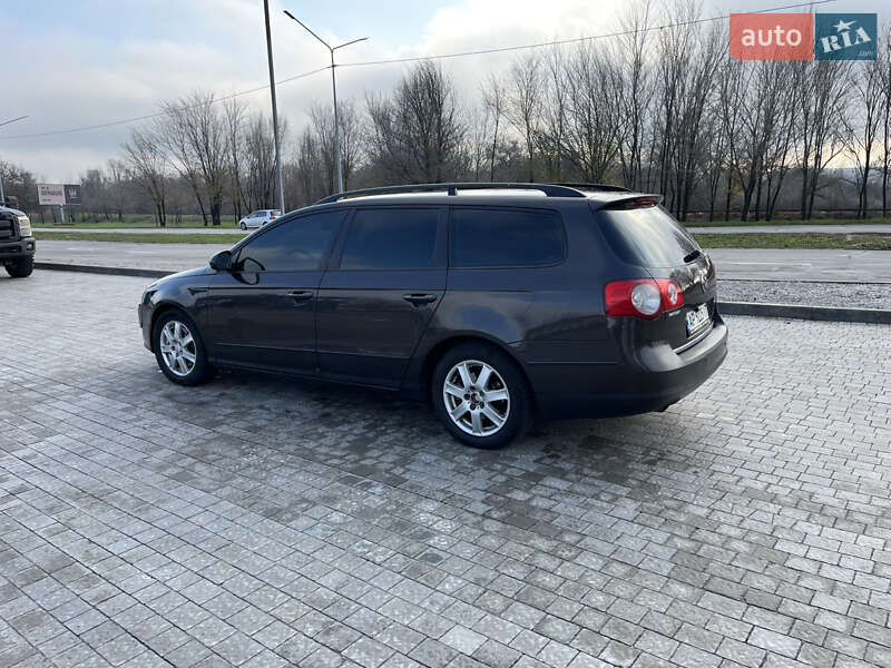 Универсал Volkswagen Passat 2006 в Запорожье