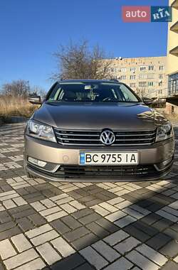 Универсал Volkswagen Passat 2011 в Буске