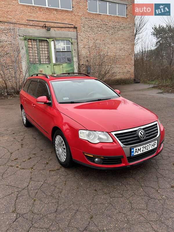 Универсал Volkswagen Passat 2005 в Житомире