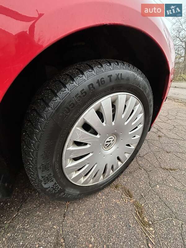 Универсал Volkswagen Passat 2005 в Житомире