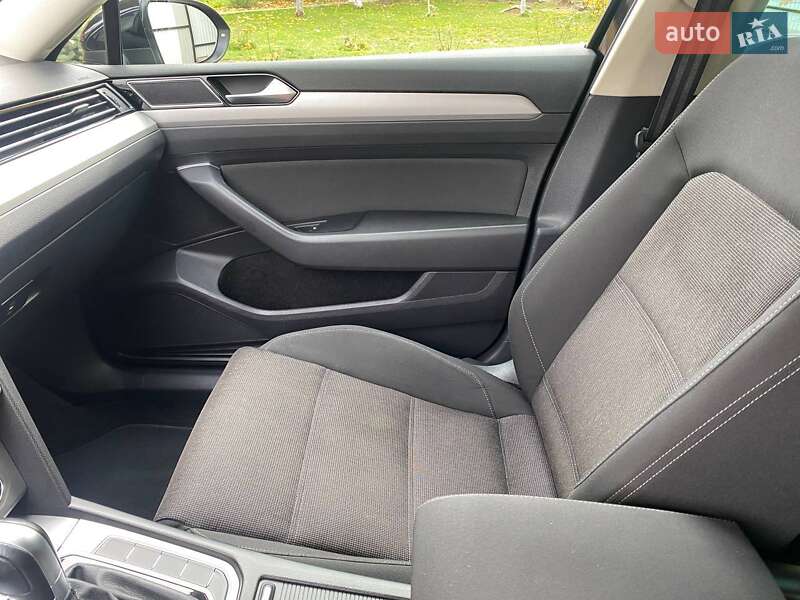 Універсал Volkswagen Passat 2016 в Володимирі