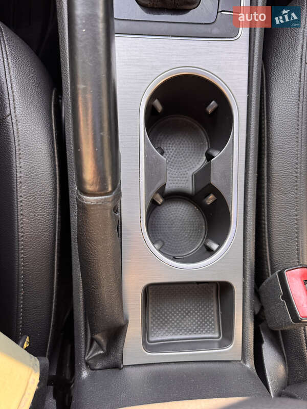 Седан Volkswagen Passat 2014 в Лозовой