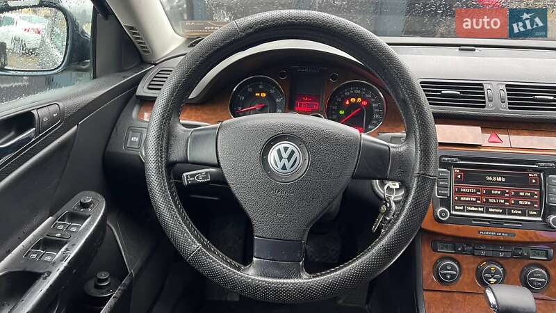 Седан Volkswagen Passat 2006 в Киеве