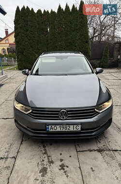 Універсал Volkswagen Passat 2017 в Хусті