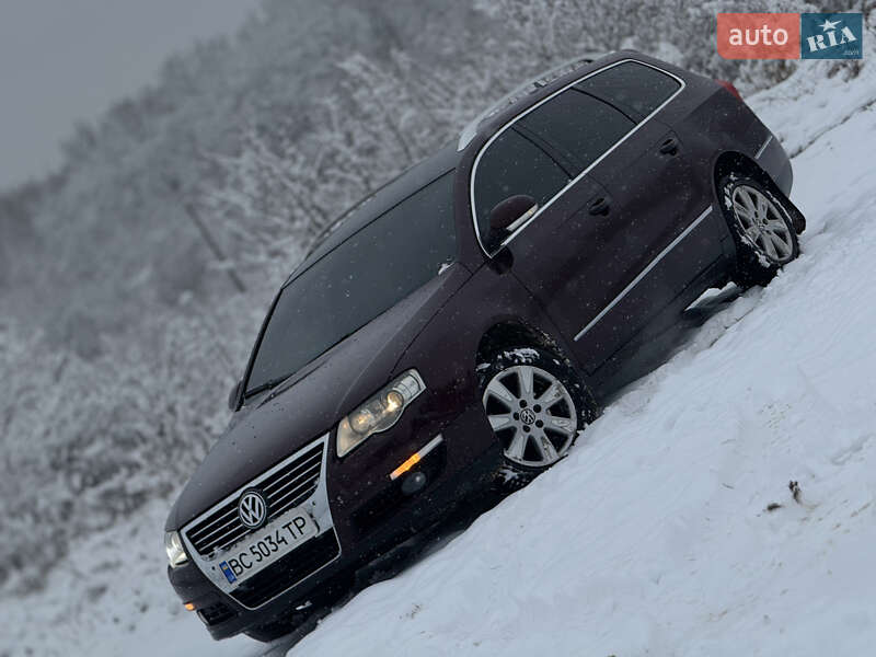 Универсал Volkswagen Passat 2010 в Стрые