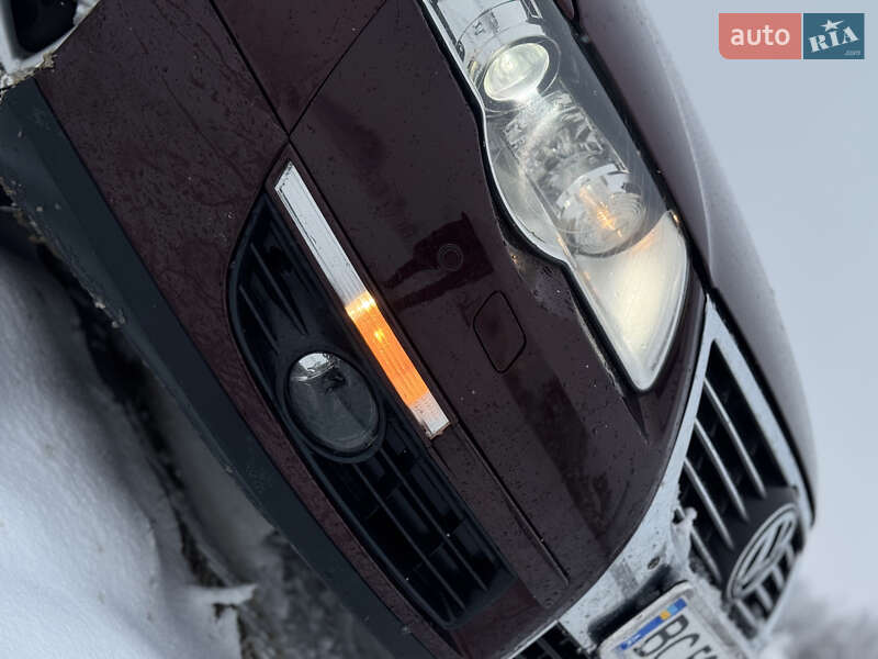 Универсал Volkswagen Passat 2010 в Стрые