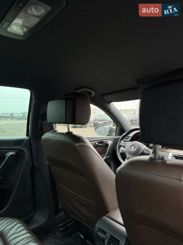Седан Volkswagen Passat 2012 в Сумах