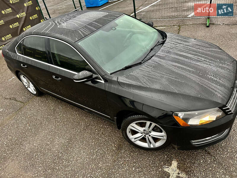 Седан Volkswagen Passat 2014 в Киеве