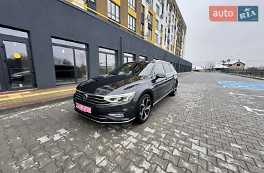 Универсал Volkswagen Passat 2020 в Луцке