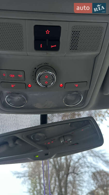 Универсал Volkswagen Passat 2011 в Черкассах