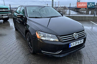 Седан Volkswagen Passat 2012 в Киеве