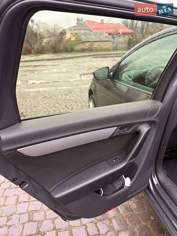 Универсал Volkswagen Passat 2011 в Киеве