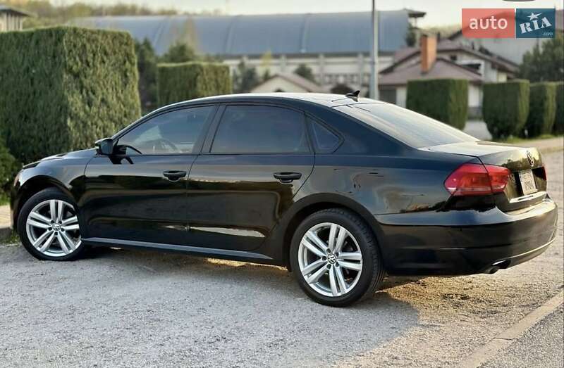 Седан Volkswagen Passat 2013 в Днепре