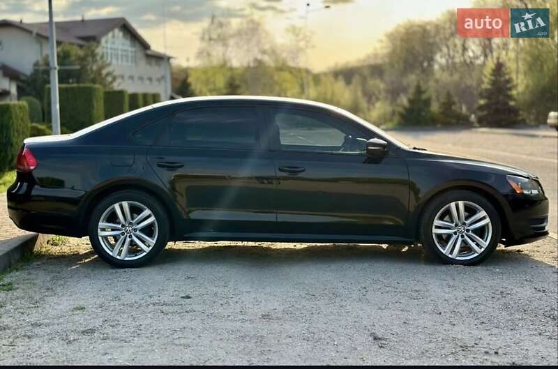 Седан Volkswagen Passat 2013 в Днепре