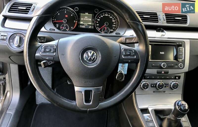 Универсал Volkswagen Passat 2014 в Черновцах