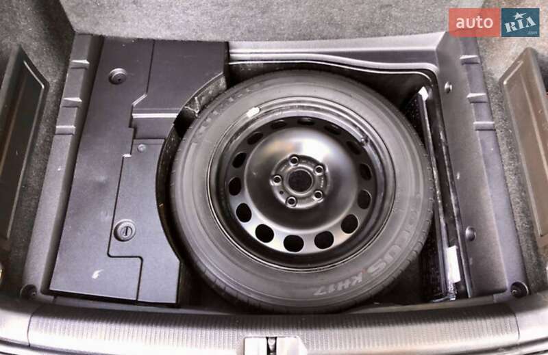 Универсал Volkswagen Passat 2014 в Черновцах