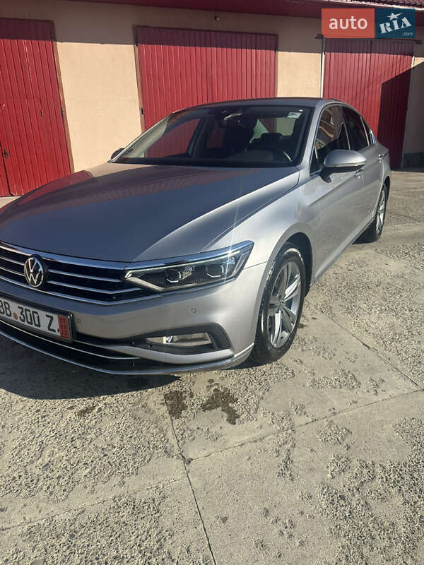 Седан Volkswagen Passat 2020 в Тячеві