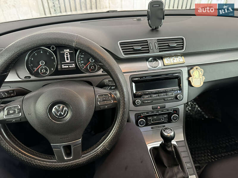 Універсал Volkswagen Passat 2011 в Броварах фото 10 Універсал Volkswagen Passat 2011 в Броварах