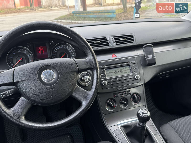 Универсал Volkswagen Passat 2006 в Запорожье