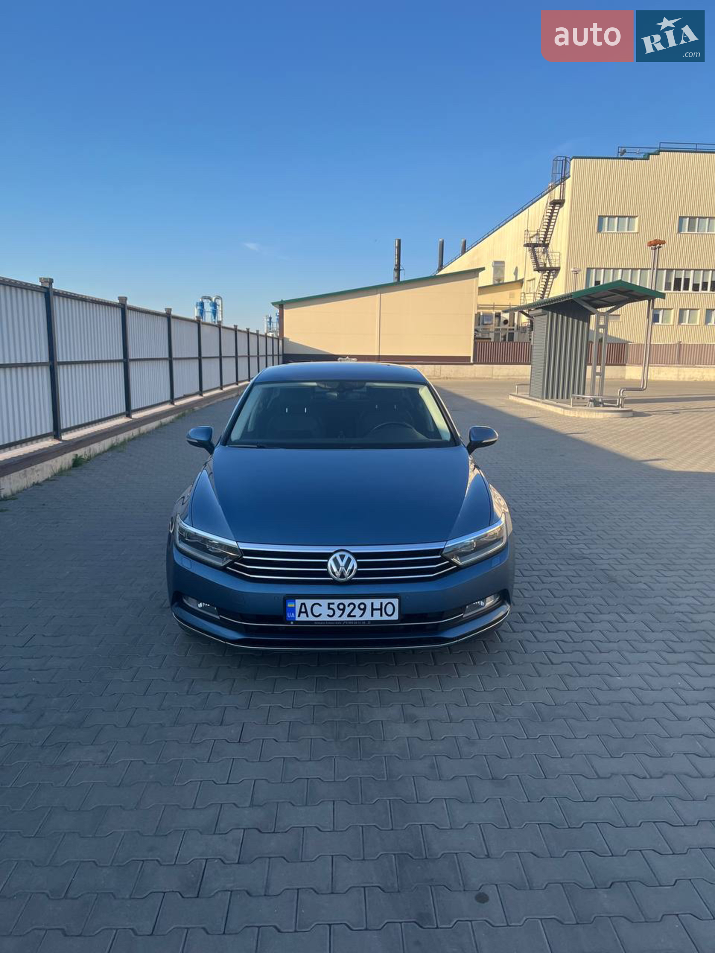 2016 Volkswagen Passat - мініатюра 3