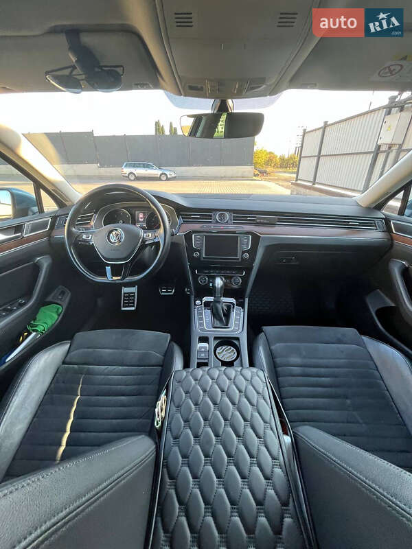 Седан Volkswagen Passat 2016 в Луцке фото 7 Седан Volkswagen Passat 2016 в Луцке