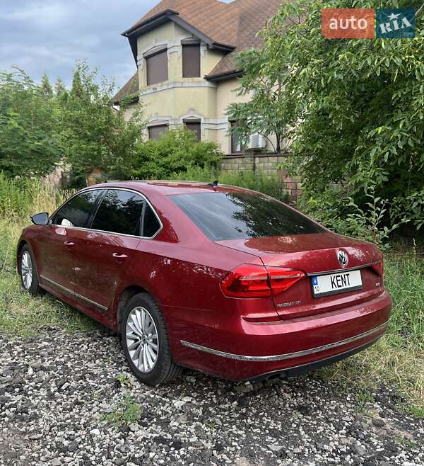 Седан Volkswagen Passat 2016 в Гореничах