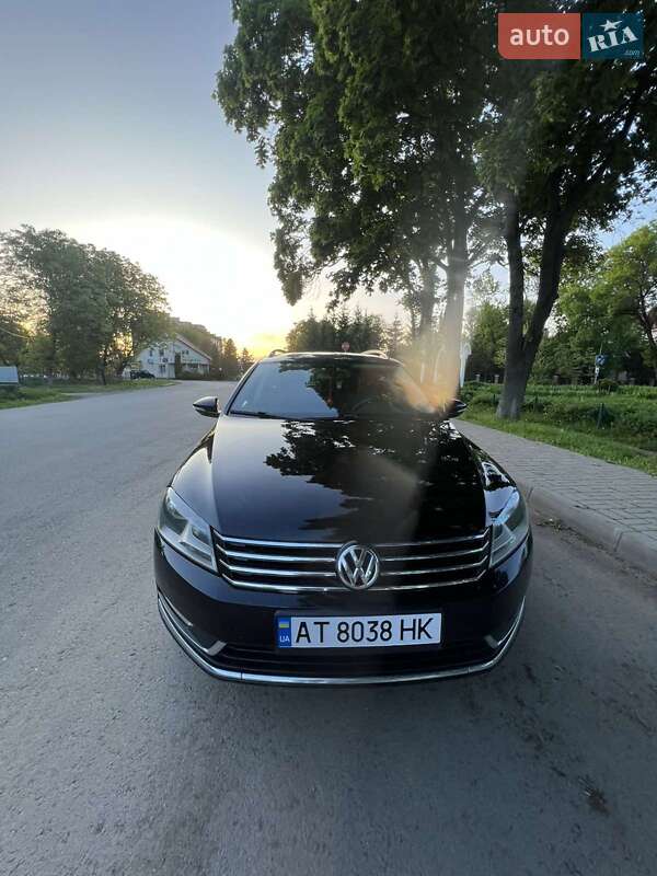 Универсал Volkswagen Passat 2012 в Ивано-Франковске