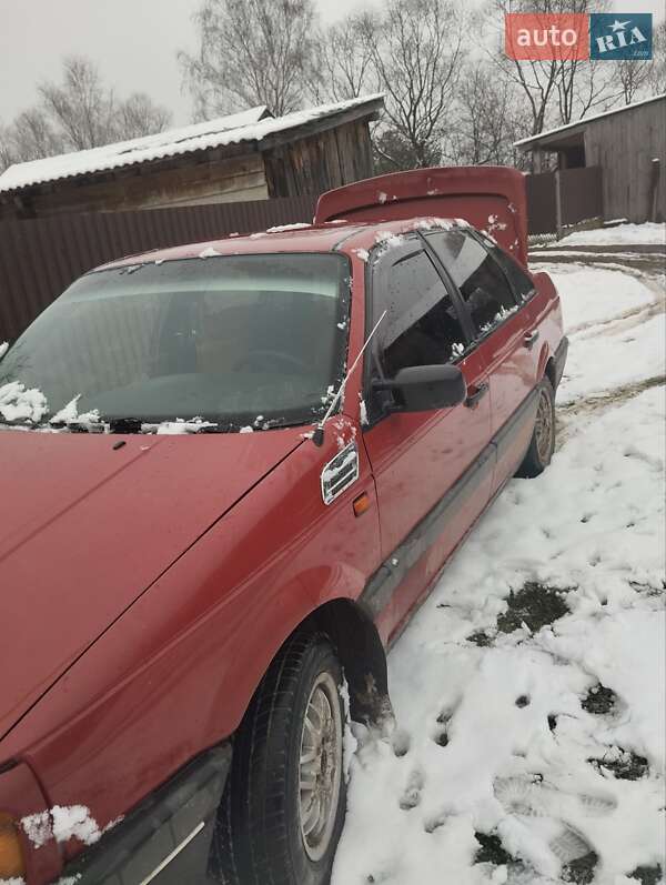 Седан Volkswagen Passat 1991 в Бродах