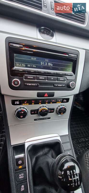 Универсал Volkswagen Passat 2014 в Черновцах