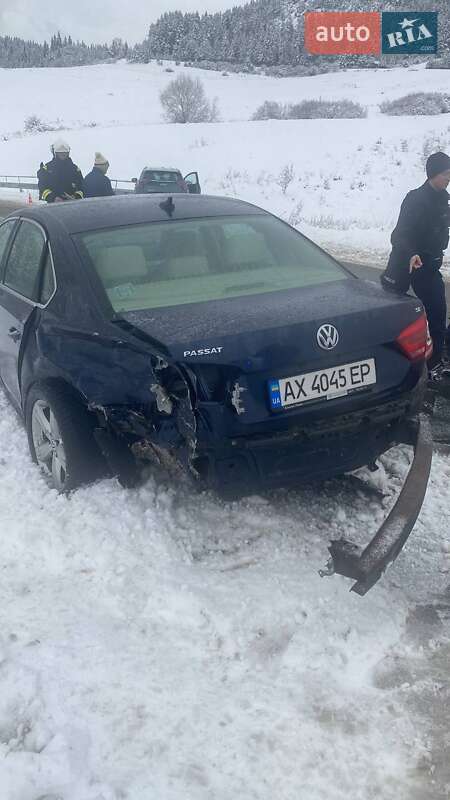 Седан Volkswagen Passat 2011 в Харкові