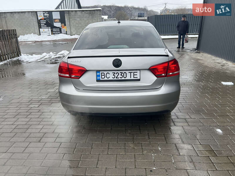 Седан Volkswagen Passat 2012 в Львові
