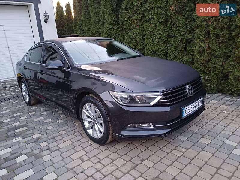 Седан Volkswagen Passat 2018 в Чернівцях