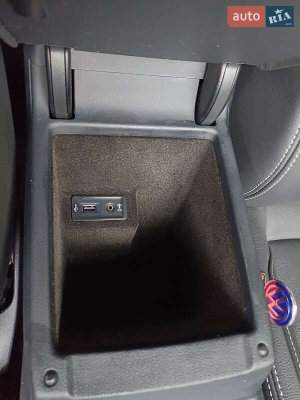 Седан Volkswagen Passat 2018 в Чернівцях