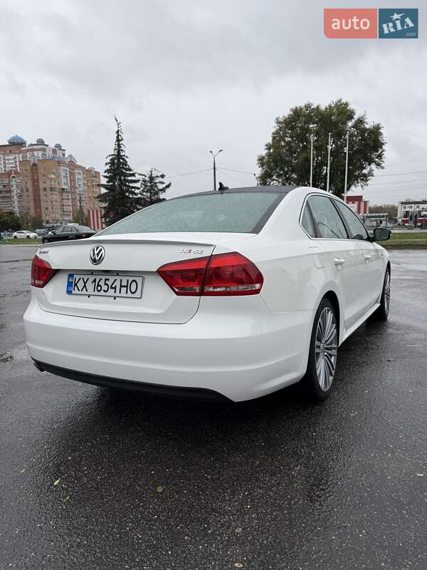 Седан Volkswagen Passat 2014 в Харкові