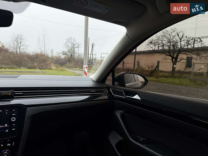 Седан Volkswagen Passat 2018 в Виноградове фото 51 Седан Volkswagen Passat 2018 в Виноградове